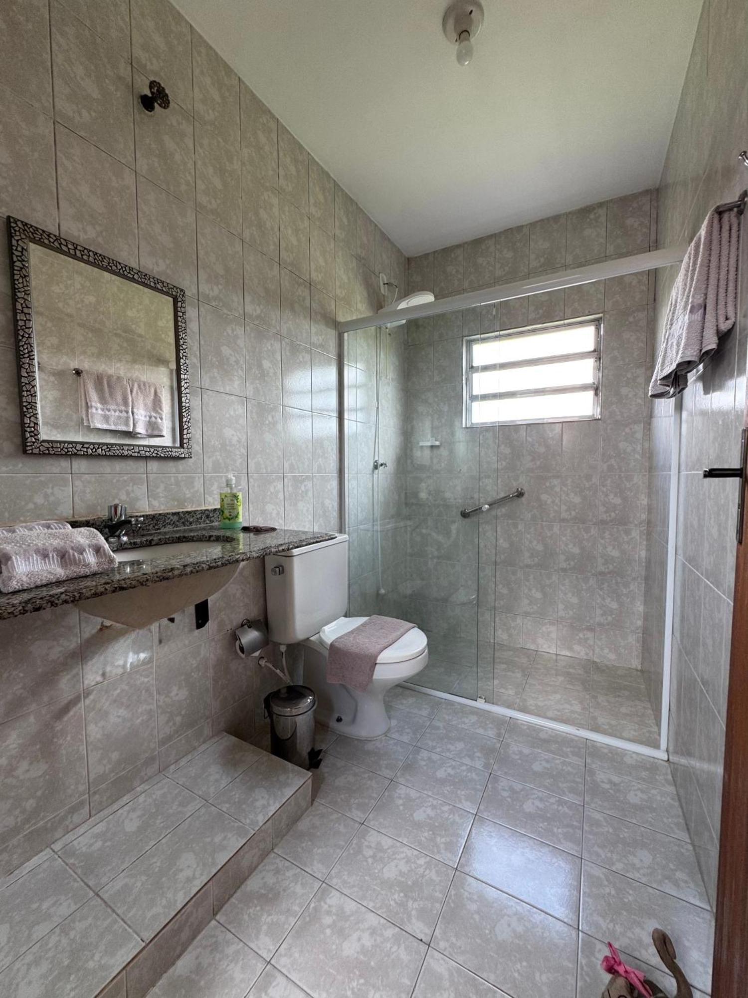 Pousada Familiar Vilage Bed & Breakfast Homestay Volta Redonda Exterior foto